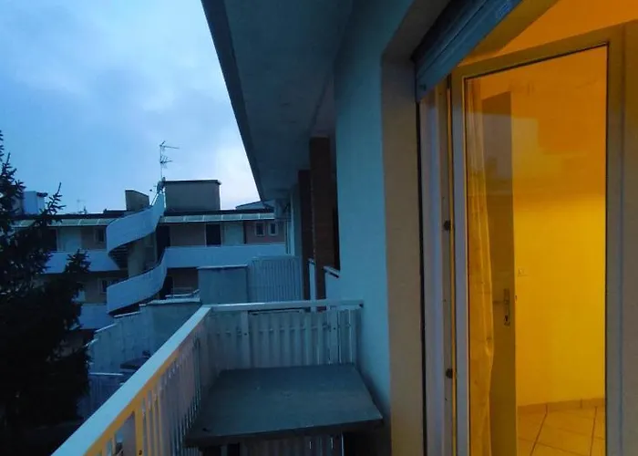 北极星公寓式旅馆 *